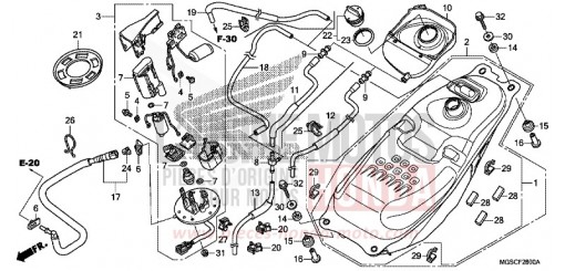 KRAFTSTOFFTANK/KRAFTSTOFFPUMPE NC700DC de 2012