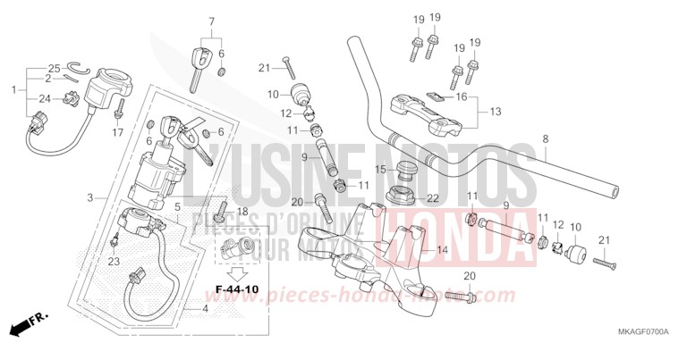 ROHRGRIFF/OBERE BRUECKE von NC750S VICTORY RED (R334) von 2016
