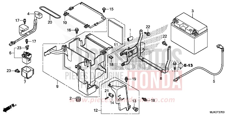 BATTERIE (VT750C2B/C) von Shadow TITANIUM BLADE METALLIC (YR316) von 2014