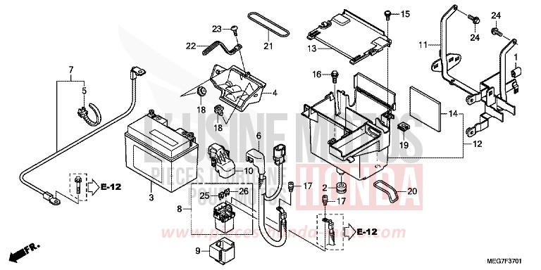 BATTERIE (VT750C2S/CS) von Shadow GRAPHITE BLACK (NHB01) von 2012